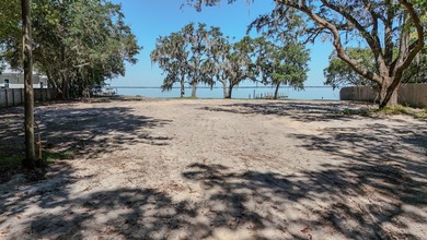 Waterfront vacant land with 198 feet on Choctawhatchee Bay. This - photo 10