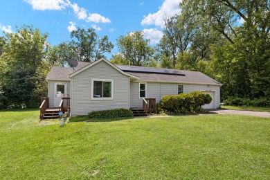 Lake Home Sale Pending in Island Lake, Illinois