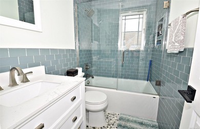 5 Bdrm, High End Colonial, Fully loaded Smart House, State of - photo 32
