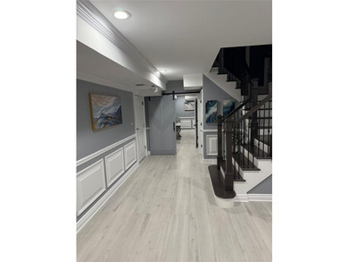 5 Bdrm, High End Colonial, Fully loaded Smart House, State of - photo 35