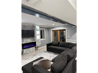 5 Bdrm, High End Colonial, Fully loaded Smart House, State of - photo 39