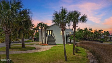 Welcome to this stunning, fully remodeled five bedroom, three - photo 2