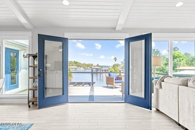 Welcome to this stunning, fully remodeled five bedroom, three - photo 4