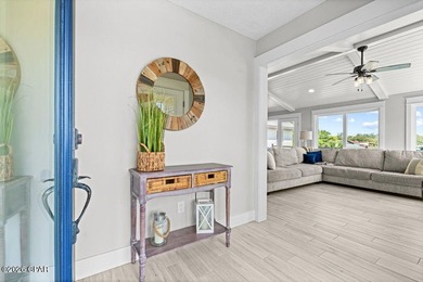 Welcome to this stunning, fully remodeled five bedroom, three - photo 10