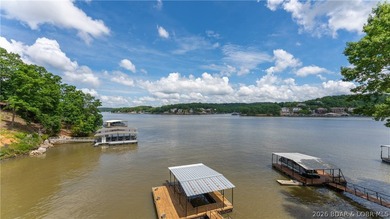Welcome to lake life in this warm and inviting lakefront home - photo 8