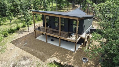 Don't wait to checkout this Stunning Custom Built Lakefront Home - photo 11