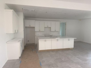Wow! Your dream home is finally within reach! Step inside this - photo 11