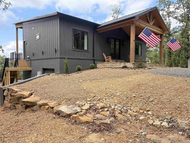Don't wait to checkout this Stunning Custom Built Lakefront Home - photo 13