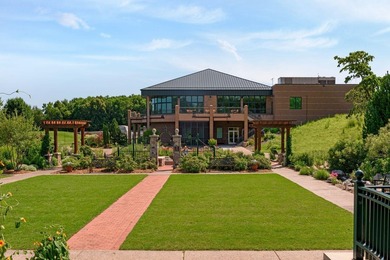 Rarely available corner unit with 3 bedrooms, 2 bathrooms, and 2 - photo 27