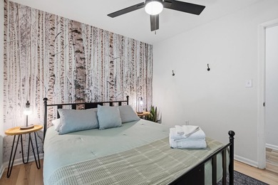 Recently Renovated 5 bedroom elevated chalet that sleeps 14! - photo 33
