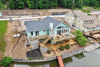This property offers calm waters, 3 to 4 bedrooms, 3 full baths - photo 4