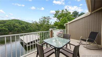 Top floor, vaulted ceiling, panoramic views of Lake of the - photo 3