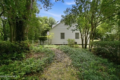 Positioned in the heart of Wilmington, this charming - photo 31