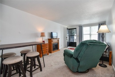 MOTIVATED SELLER!!! Fantastic investment opportunity! Location - photo 1