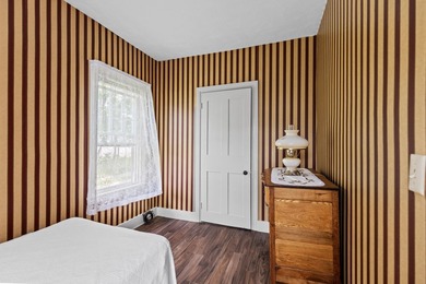Beautifully preserved 1890 property in the heart of Cornish - photo 12