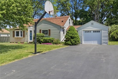 Lovingly maintained by the same owners for many years, this - photo 3