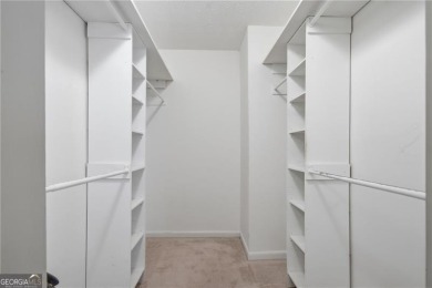 Welcome Home!! Spacious 2 bed 2 bath condo with 1,900 square