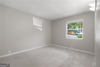 Welcome Home!! Spacious 2 bed 2 bath condo with 1,900 square