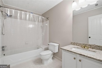 Welcome Home!! Spacious 2 bed 2 bath condo with 1,900 square
