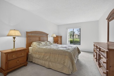 Enjoy peaceful lake views from this condo w/ living/dining room - photo 37