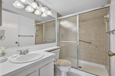 Enjoy peaceful lake views from this condo w/ living/dining room - photo 40