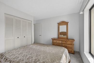 Enjoy peaceful lake views from this condo w/ living/dining room - photo 43