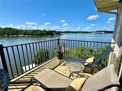 RARE CONDO NOW AVAILABLE!! Jonathan's Landing top floor, end - photo 1