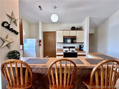 RARE CONDO NOW AVAILABLE!! Jonathan's Landing top floor, end - photo 6