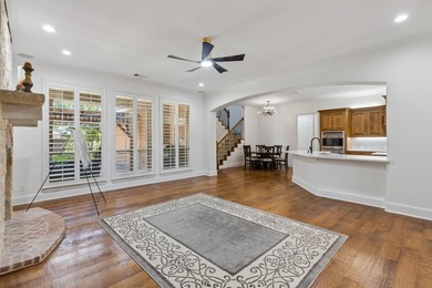 Located within the prestigious golf community of Castle Hills - photo 9