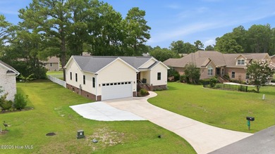 Motivated Seller--bring your offer! This beautifully maintained - photo 3