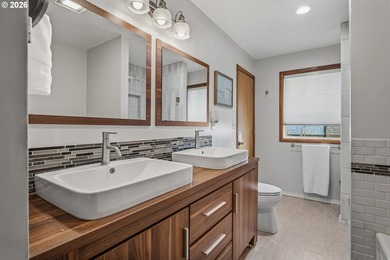Beautifully updated classic 1959 Mid-Century ranch situated on a - photo 17