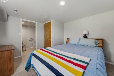 Beautifully updated classic 1959 Mid-Century ranch situated on a - photo 25