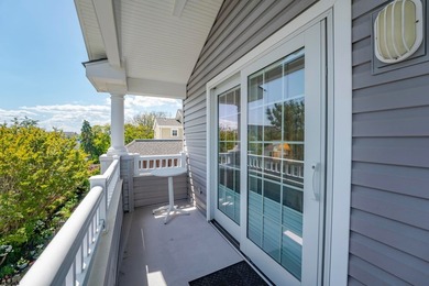 Exceptional custom-built Gardens home offering a spacious floor - photo 34