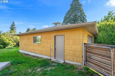 Beautifully updated classic 1959 Mid-Century ranch situated on a - photo 35
