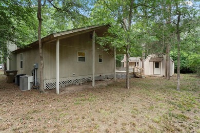 Nestled within the tranquil embrace of East Texas's piney woods - photo 8