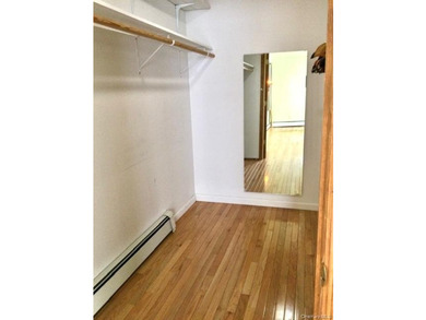 Well-maintained ranch ideally located south of Montauk Highway - photo 9