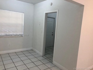 Prime 4-unit multifamily opportunity in the heart of Normandy - photo 9