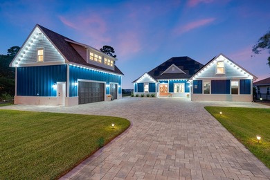 Bayfront Luxury. Endless Horizons. Waterfront Living. No HOA. A - photo 11