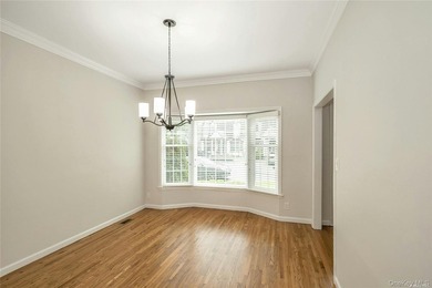 A stunning and completely renovated 3 bedroom 3.5 bath Townhouse - photo 13
