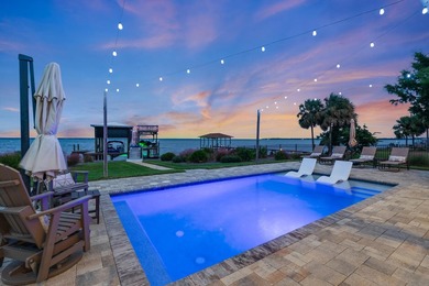 Bayfront Luxury. Endless Horizons. Waterfront Living. No HOA. A - photo 16