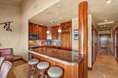 Experience refined beachfront living at Makena Surf, a gated - photo 18