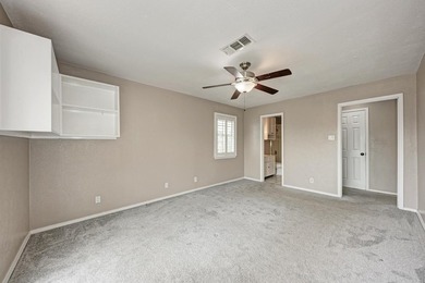 Investor Opportunity in Horseshoe Bay! Tenant in place and a - photo 21