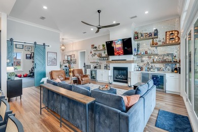 Bayfront Luxury. Endless Horizons. Waterfront Living. No HOA. A - photo 22