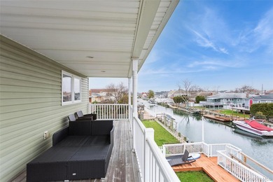 Calling all boat lovers and coastal enthusiasts! This absolutely - photo 22