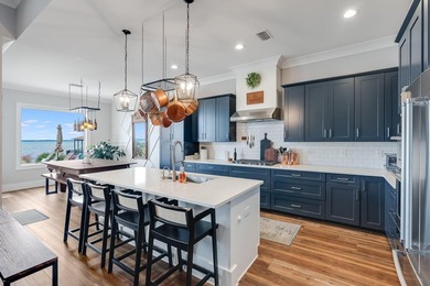 Bayfront Luxury. Endless Horizons. Waterfront Living. No HOA. A - photo 26