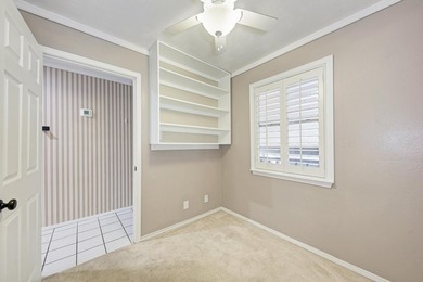 Investor Opportunity in Horseshoe Bay! Tenant in place and a - photo 30