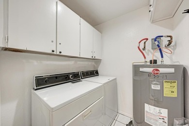 Investor Opportunity in Horseshoe Bay! Tenant in place and a - photo 32