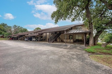 Investor Opportunity in Horseshoe Bay! Tenant in place and a - photo 35