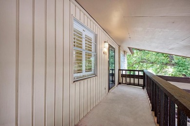 Investor Opportunity in Horseshoe Bay! Tenant in place and a - photo 38
