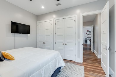Bayfront Luxury. Endless Horizons. Waterfront Living. No HOA. A - photo 45